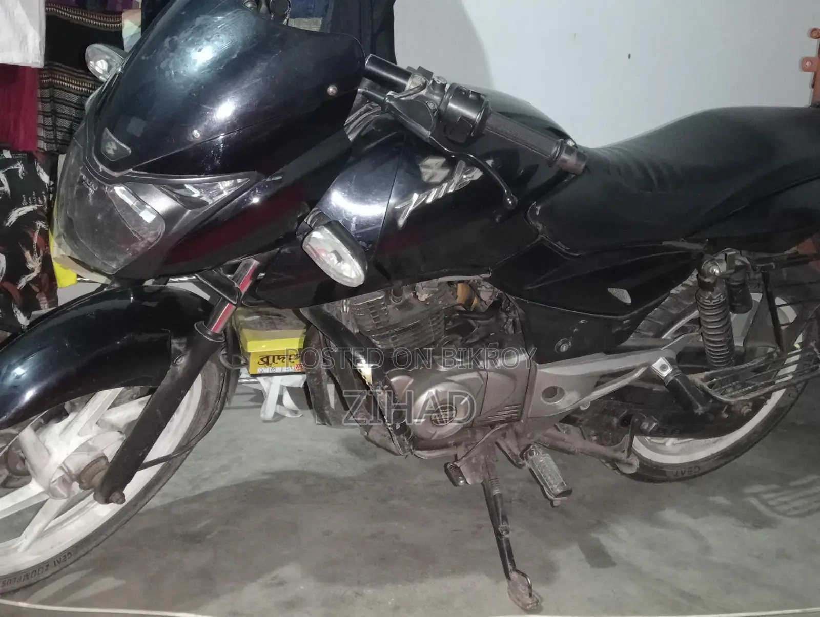 Bajaj Pulsar 150 . 2010