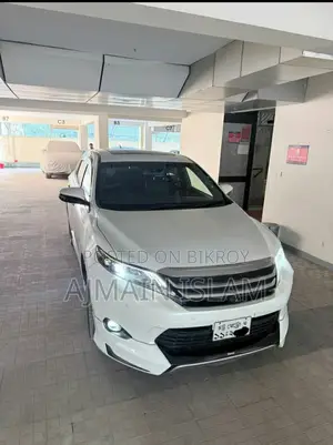 Toyota Harrier 2014