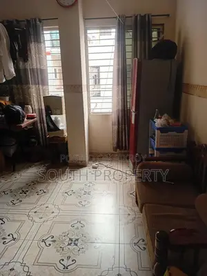Ready used 900 sft flat sale at Bashundhara F block