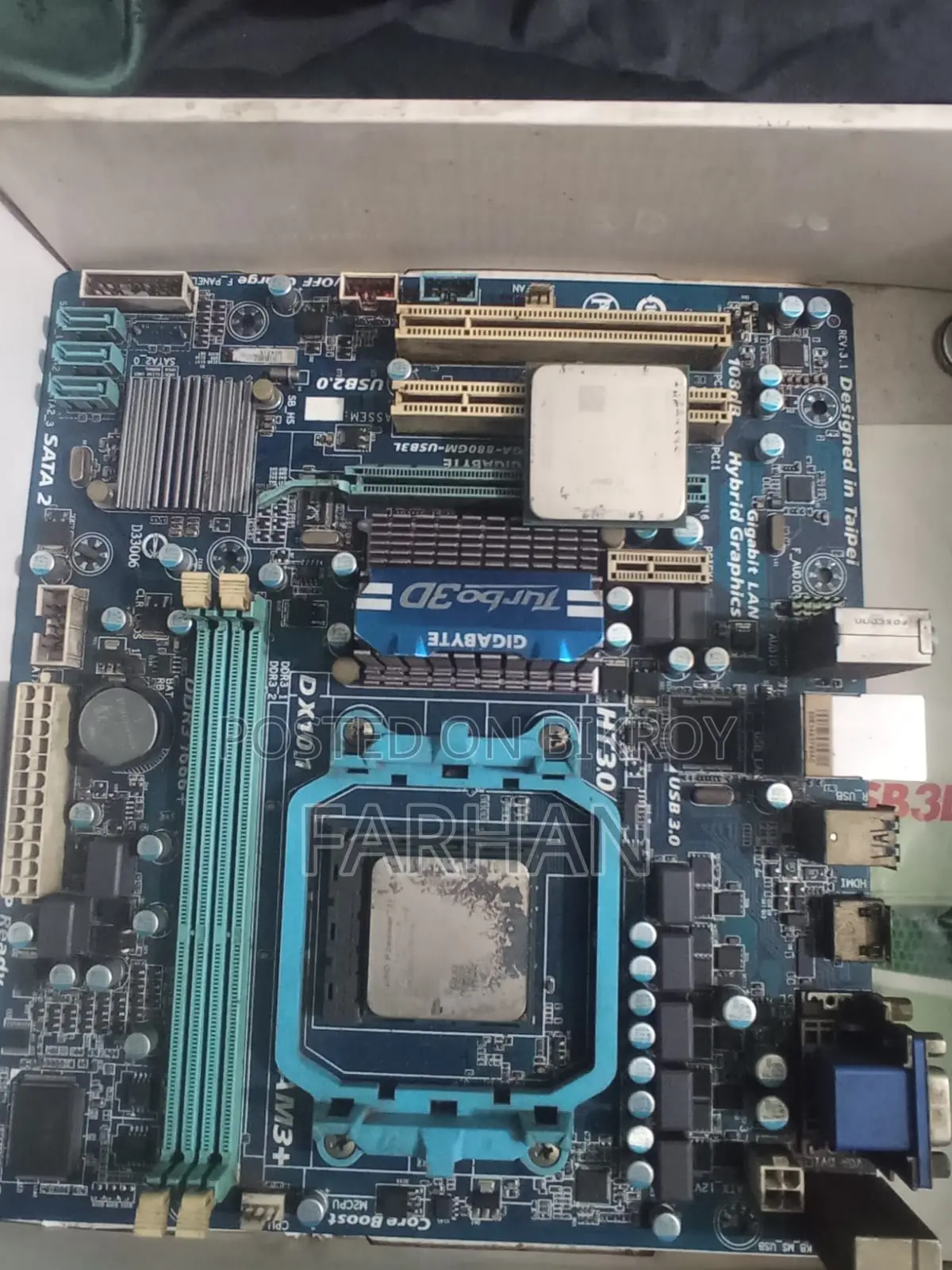 Gigabyte GA-880GM-USB3L + AMD Phenom II X2 550