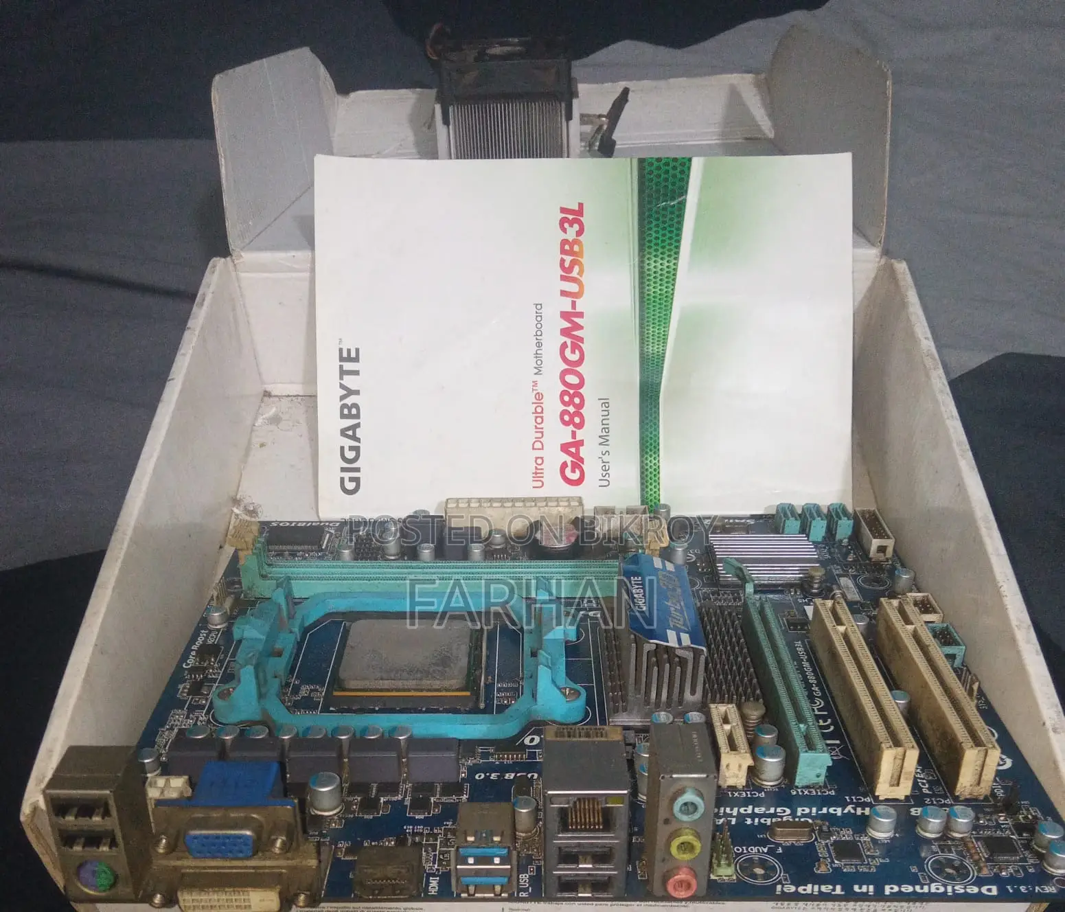 Gigabyte GA-880GM-USB3L + AMD Phenom II X2 550