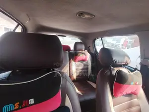 Toyota Vitz 2004 Red