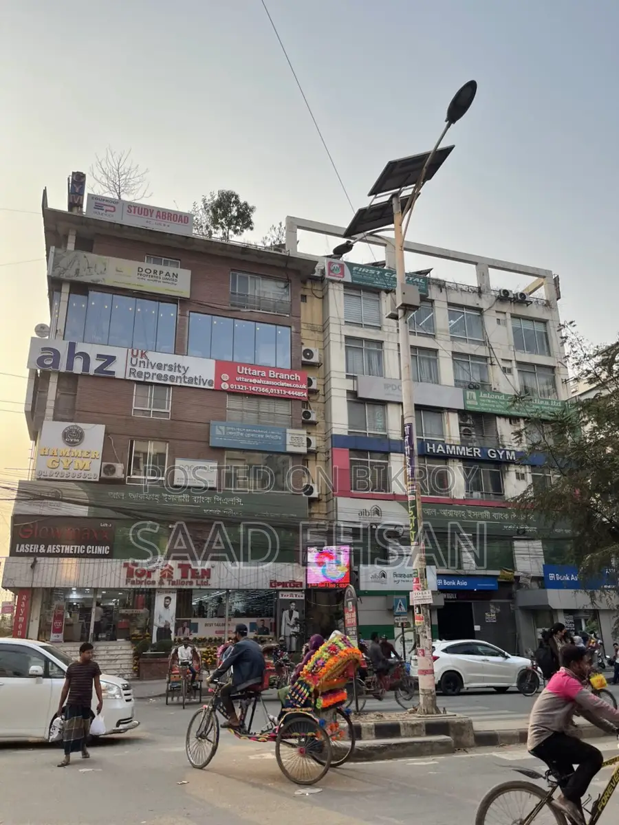 অফিস ভাড়া হবে | ১৭৮০ বর্গফুট সেক্টর-১৩, জমজম টাওয়ারের বিপরীতে