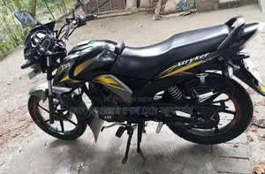 TVS Stryker . 2021