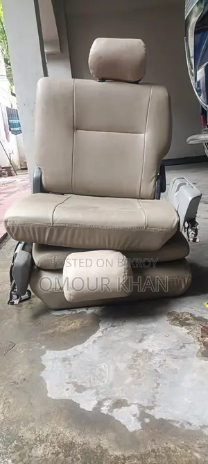 গাড়ির সিট বিক্রি হবে