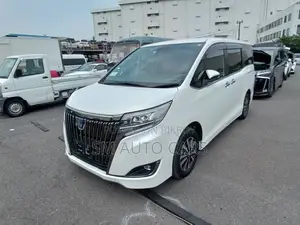 Toyota Esquire Hybrid Gi Premium 2020
