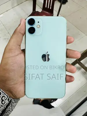 Apple iPhone 11 (Used)