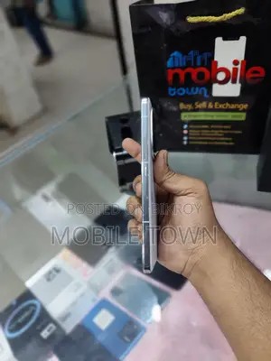 আইকিউওও ১৩ ফুল ফ্রেশ (ব্যবহৃত)