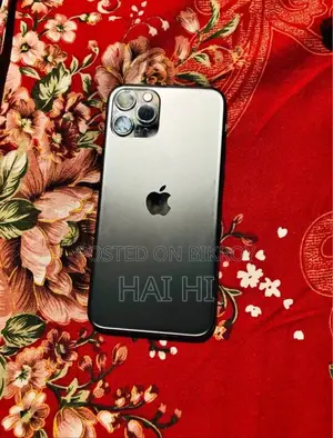 Apple iPhone 11 Pro . (Used)