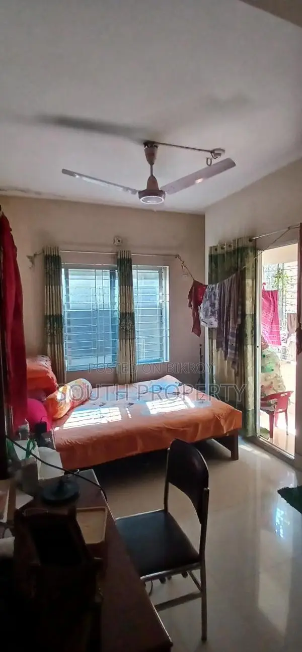 Ready used 1250 sft flat sale at Khilgaon A block