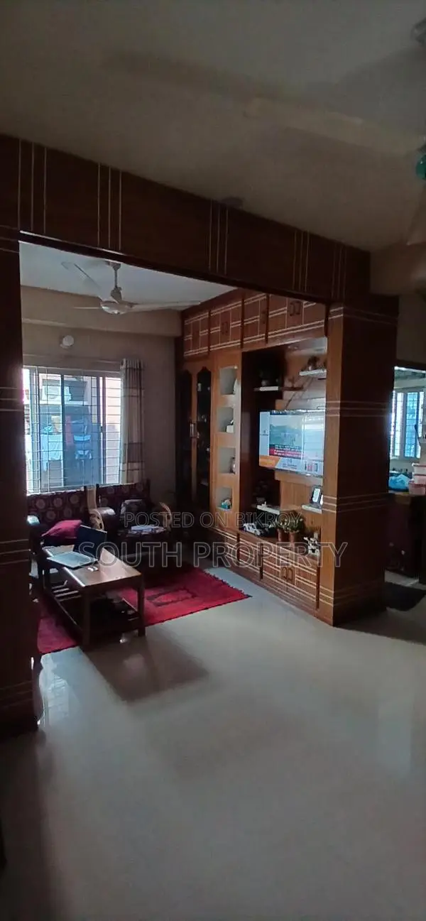 Ready used 1250 sft flat sale at Khilgaon A block
