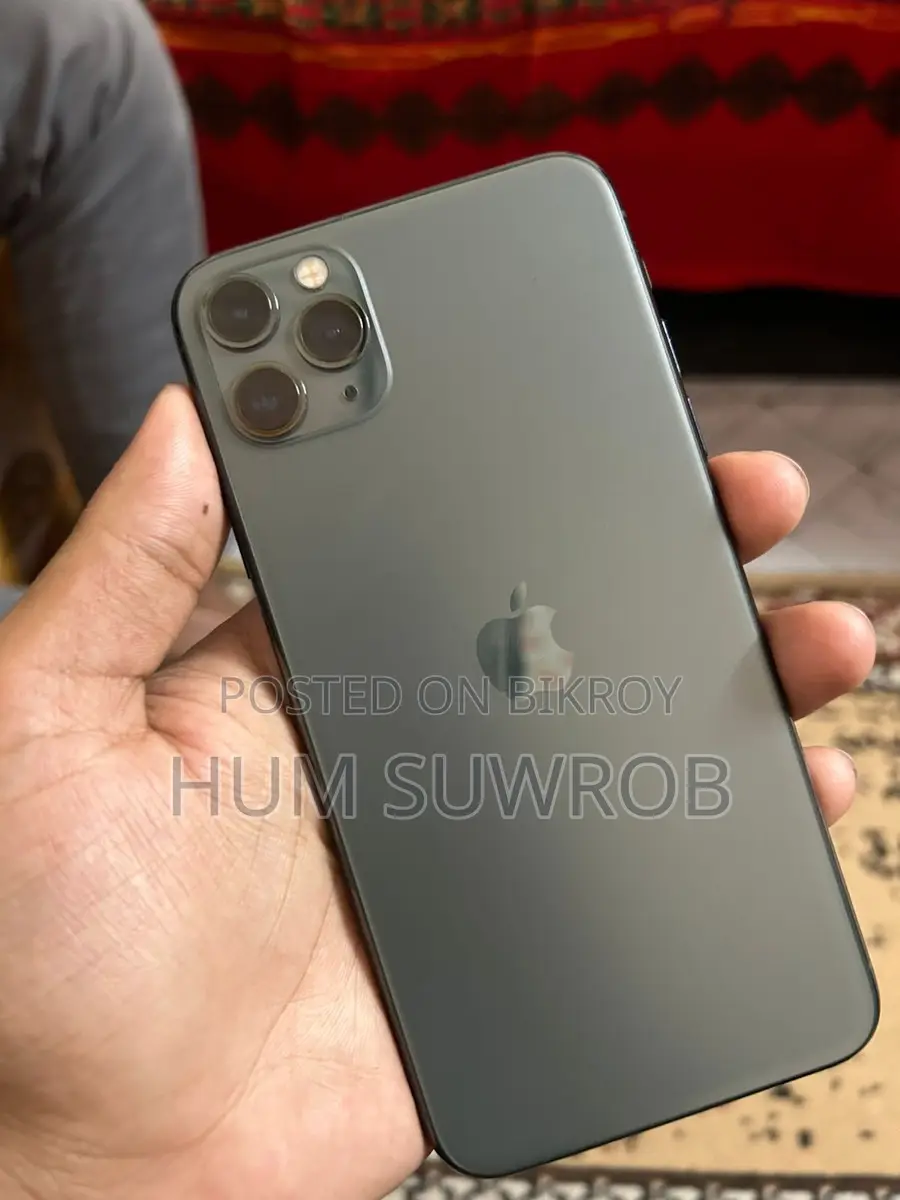Apple iPhone 11 Pro Max . (Used)