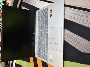 Hp Ryzen-5 7520u