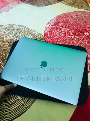 Apple (Used) laptop