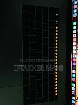 Apple (Used) laptop