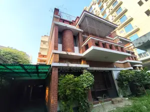 Luxurious Independent House Rent Baridhara Diplomatic Zone