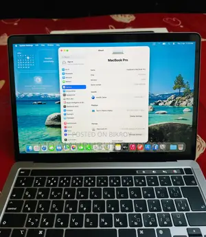 Apple MacBook Pro M2 8/256 GB