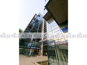 ধানমন্ডিতে ভাড়ার জন্য প্রাইম মডার্ন ৪৫০০ বর্গফুটের কমার্শিয়াল স্পেস