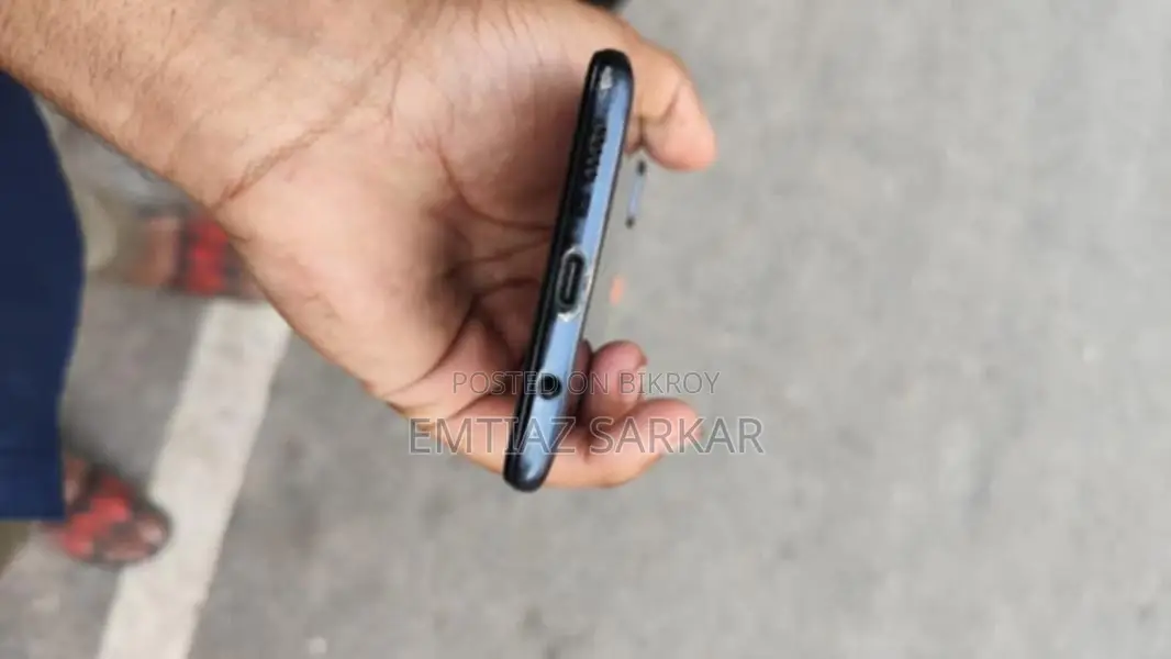 Samsung Galaxy A71 (Used)