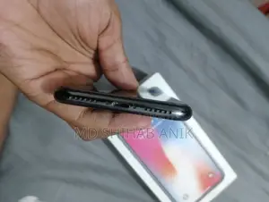 Apple iPhone X (Used)