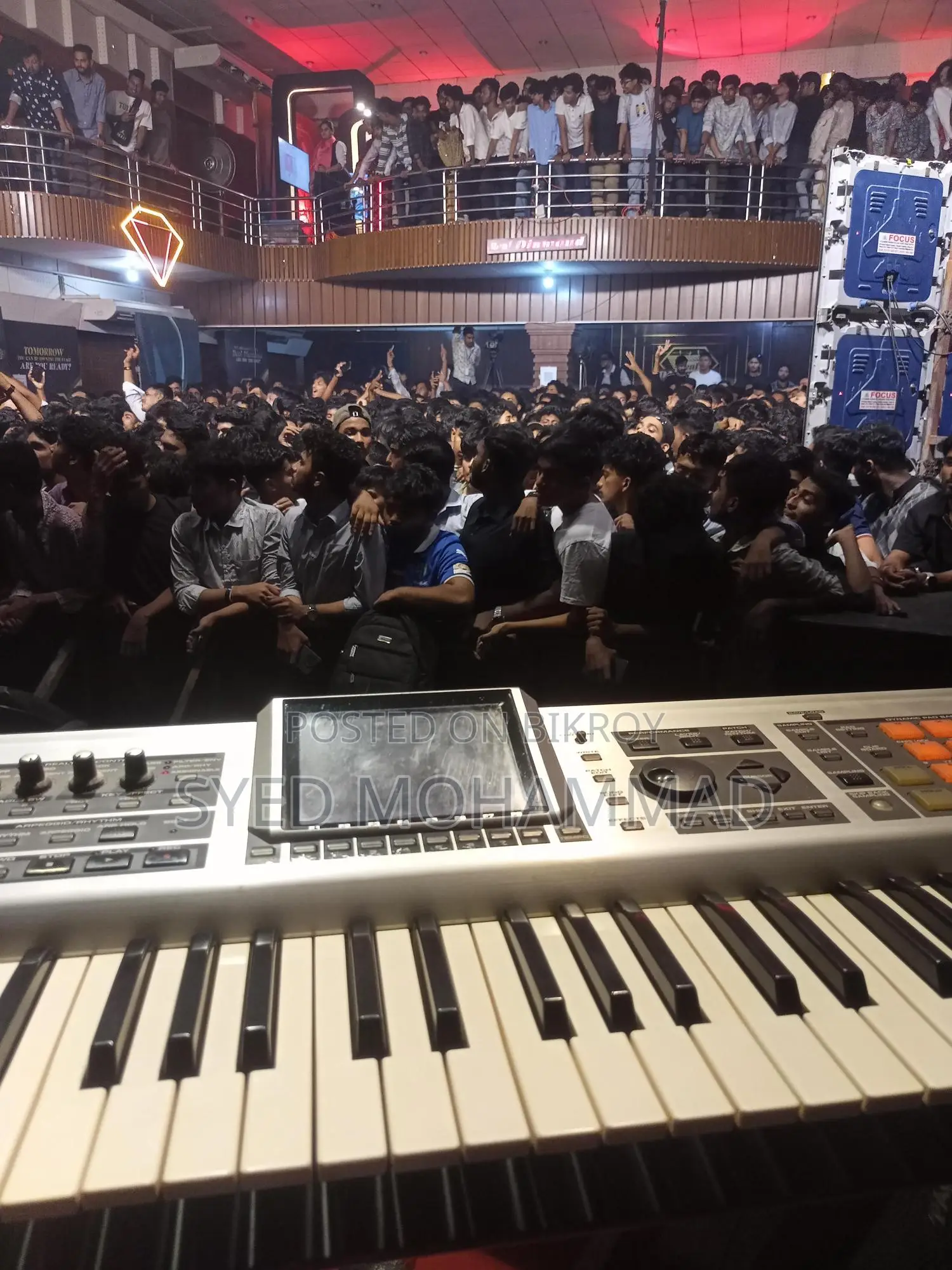 Roland Fantom X6