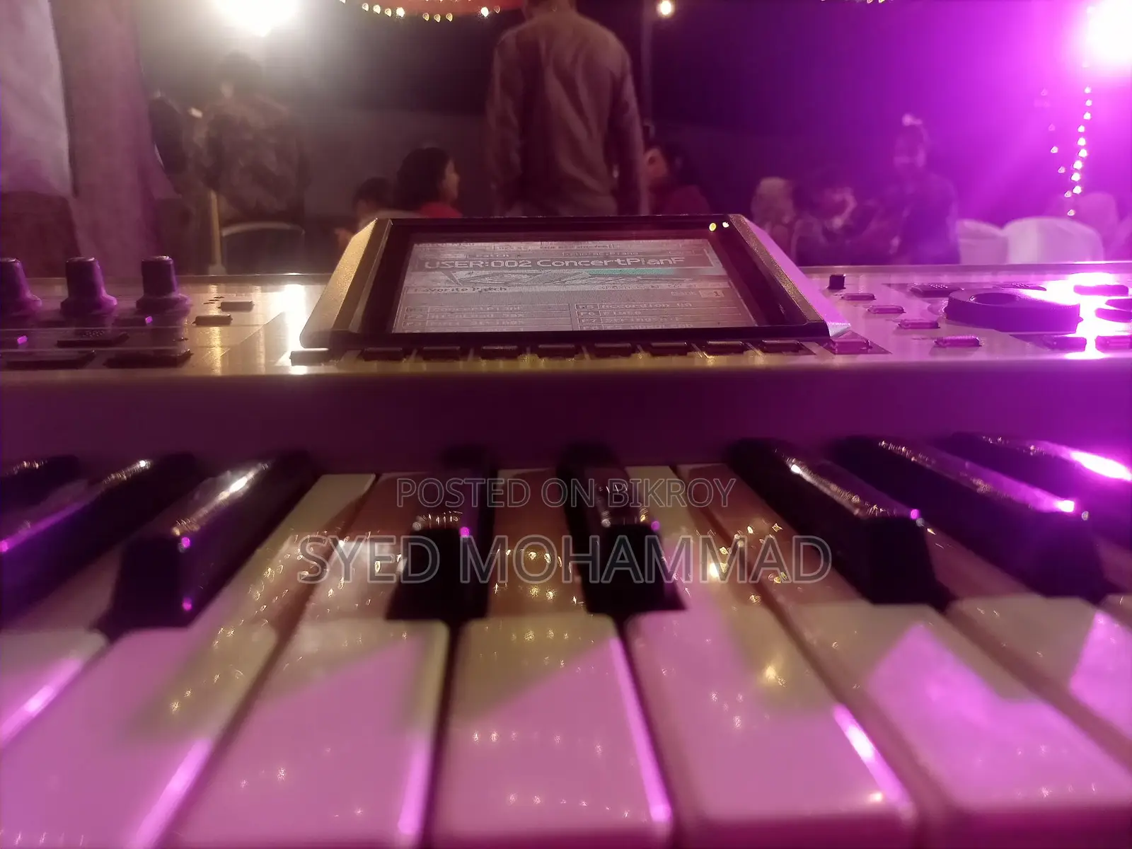 Roland Fantom X6