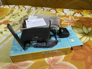 TP-Link TL-MR100 SIM Router