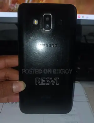 Samsung Galaxy J7 Pro . (Used)