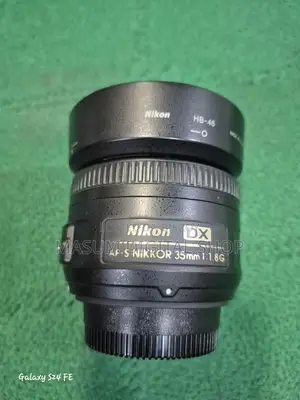 নিকন ৩৫ মিমি ১:৮ জি