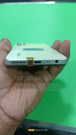Realme V30 (Used)