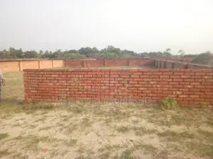 এম-ব্লক দক্ষিণমুখী ৪-কাঠা প্লট বিক্রয়