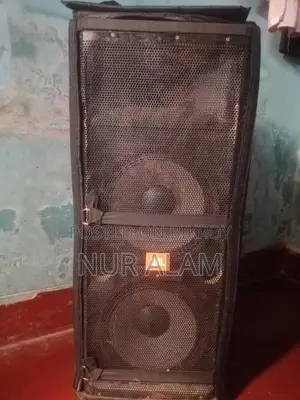 JBL 12-inch Sound Box