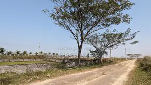 Urgent Block-N, South Face 3 Katha Plot Sale