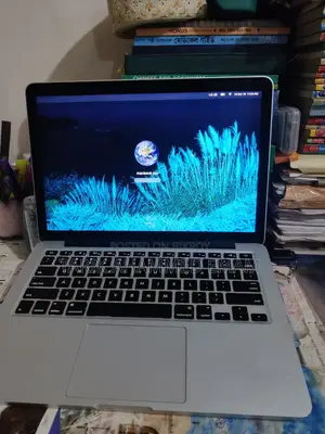 Apple MacBook Pro Laptop 8GB Intel Core i5 HDD 512GB