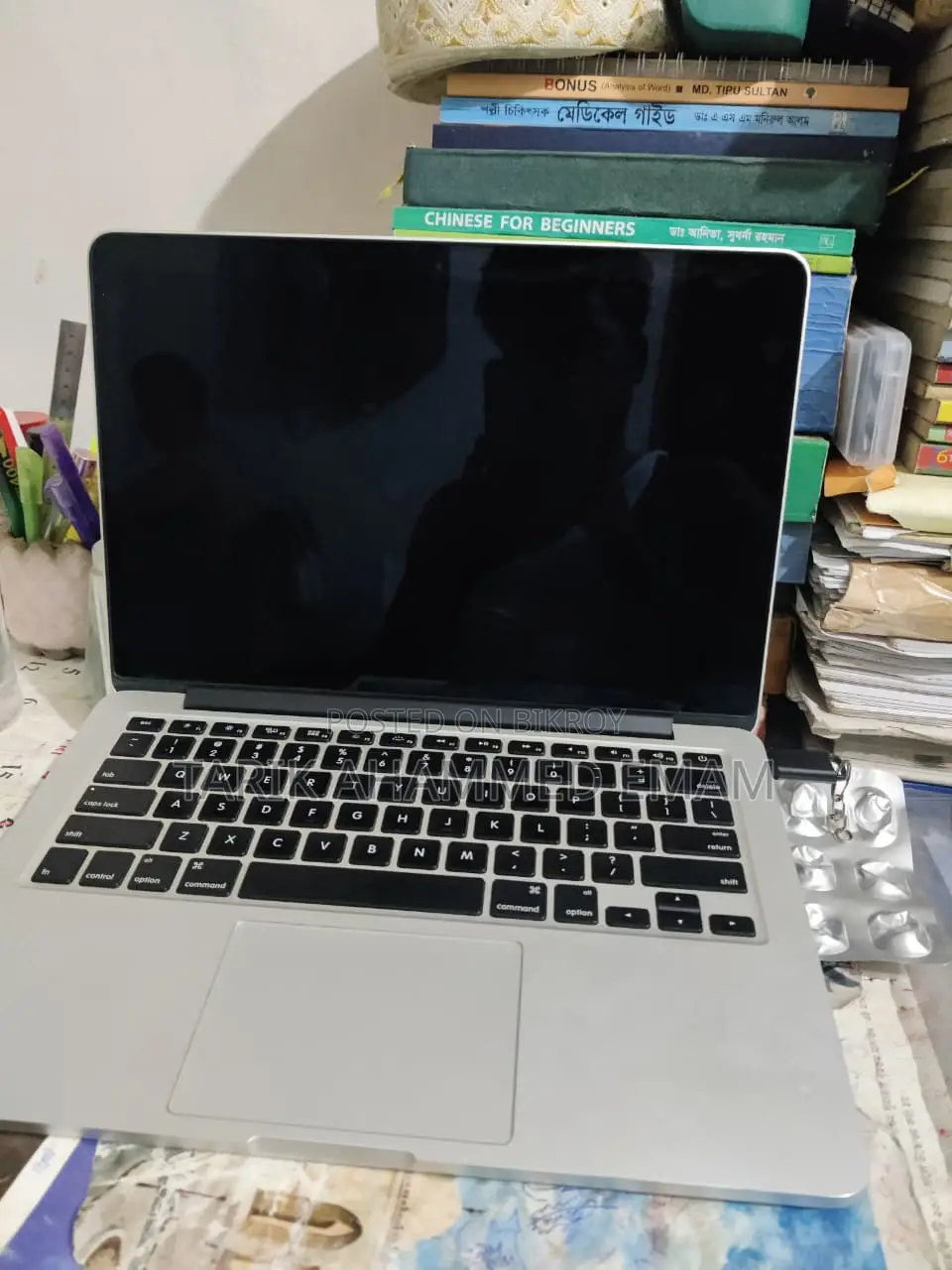 Apple MacBook Pro Laptop 8GB Intel Core i5 HDD 512GB