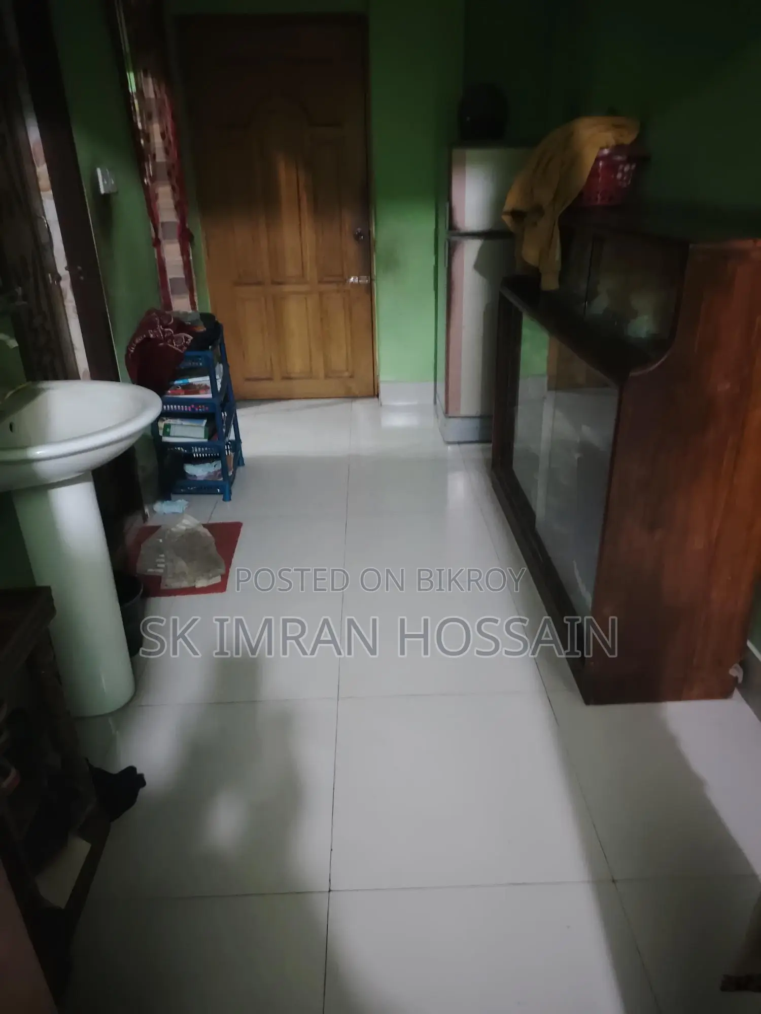 Sublet available for master bedroom with bathroom and balcony on the 6th floor