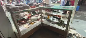 গ্লাসের কাউন্টার,গ্লাসের রেক,পারটেক্স টেবিল,পারটেক্স রেক কাঠের
