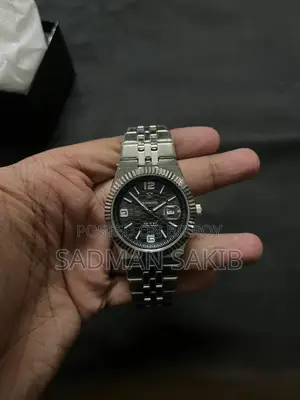 বিনবন্ড প্রিমিয়াম ঘড়ি