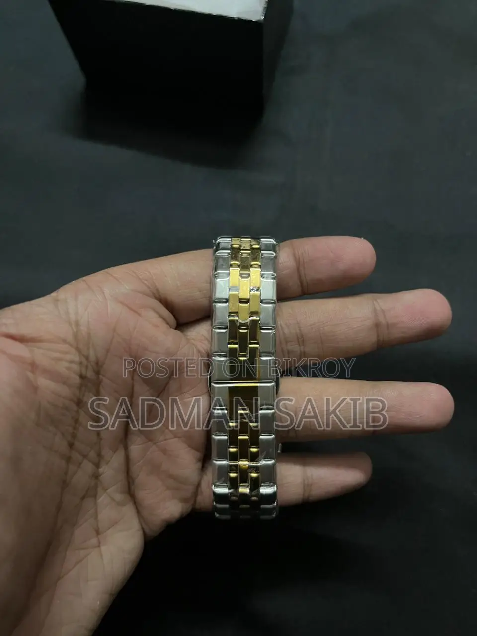 বিনবন্ড প্রিমিয়াম ঘড়ি