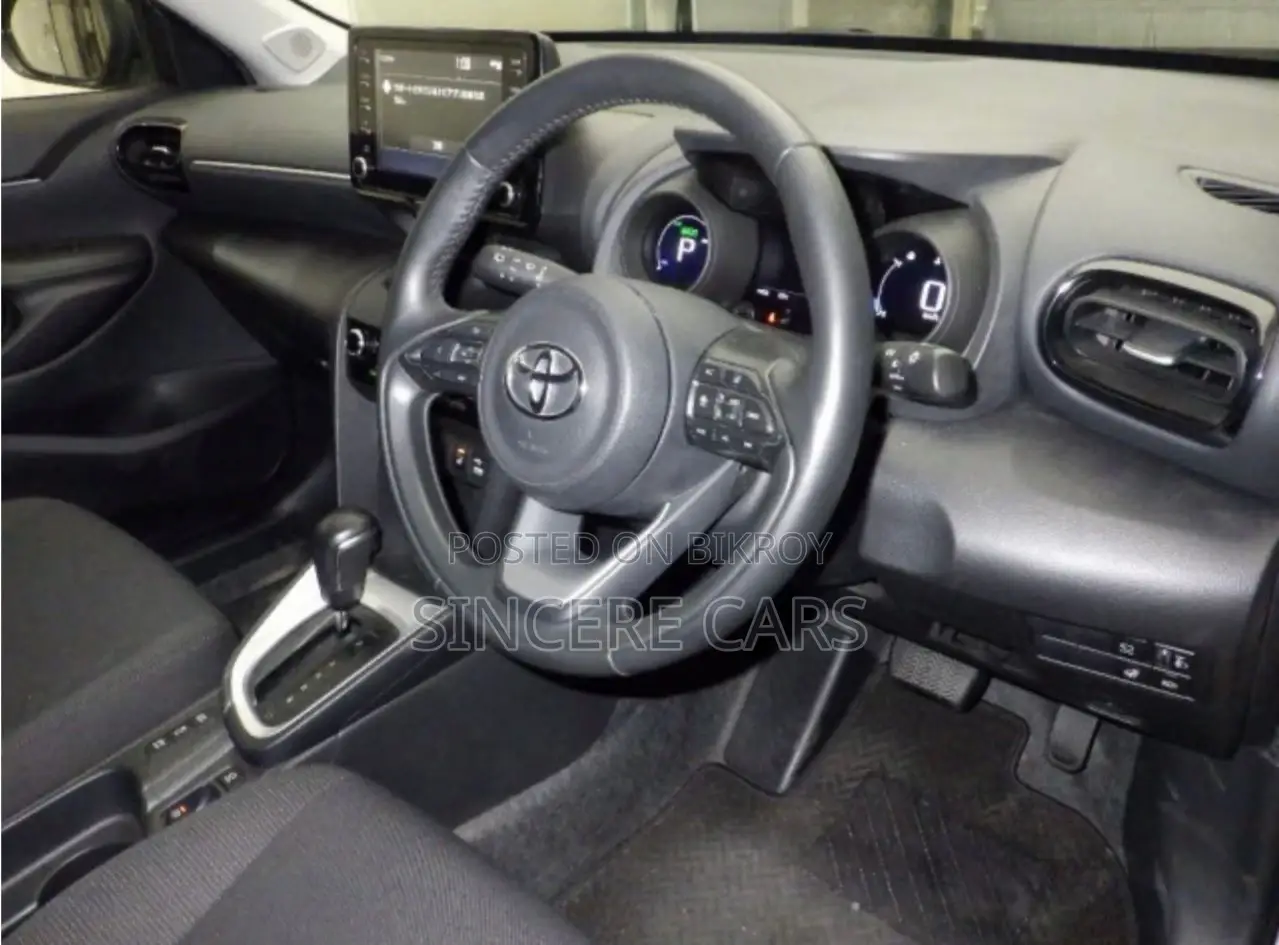 Toyota Yaris Cross G 360CAMERA 4POINT 2021