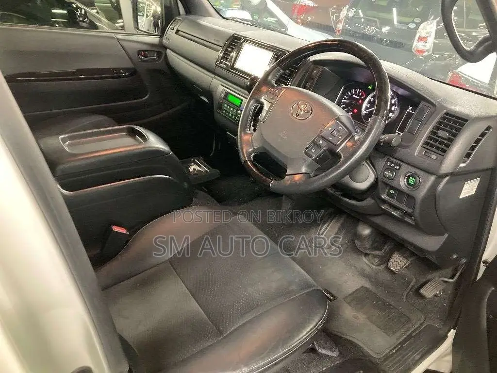 Toyota Hiace Super GL Dark Prime2 2021