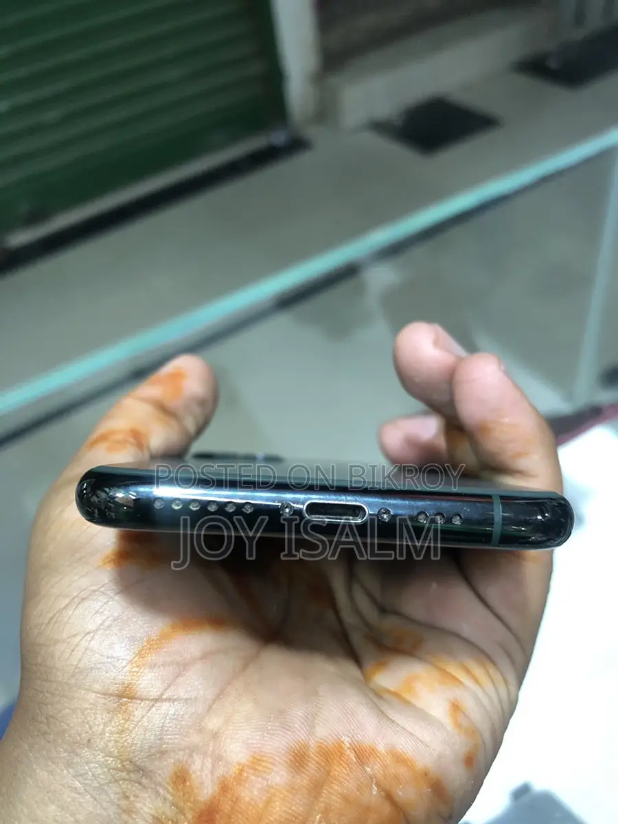 Apple iPhone 11 Pro (Used)