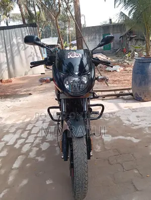 Bajaj Pulsar 150 . 2022