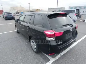 Toyota Fielder Ex 2020