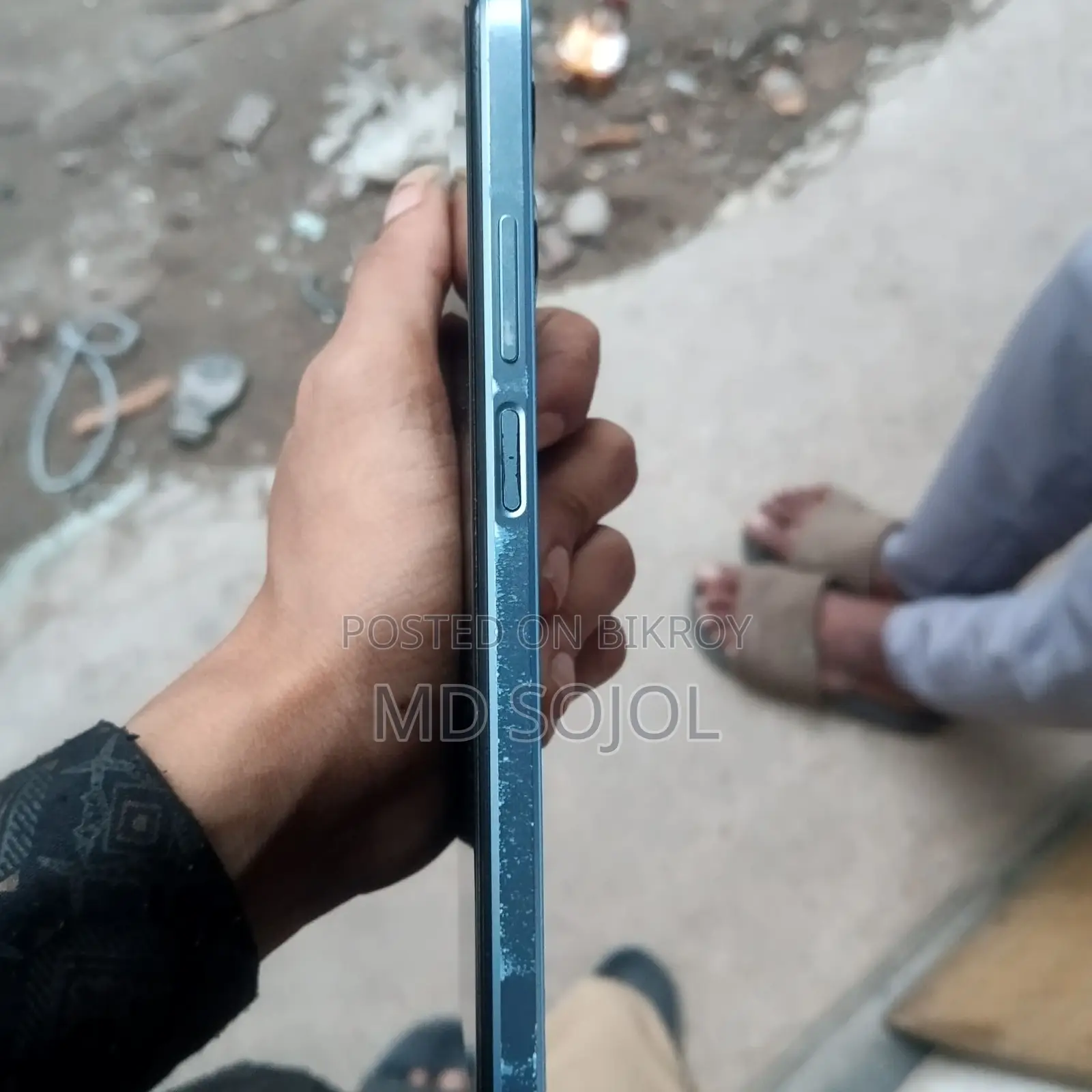 OPPO A17 . (Used)