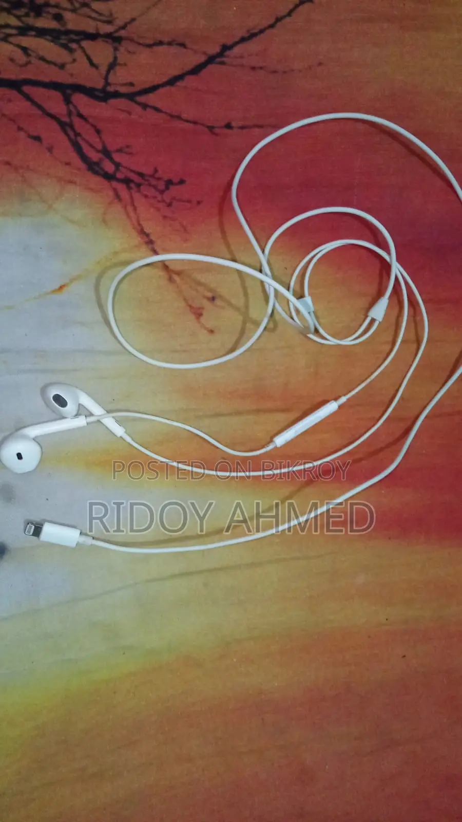 Apple EarPods with Lightning Connector Original