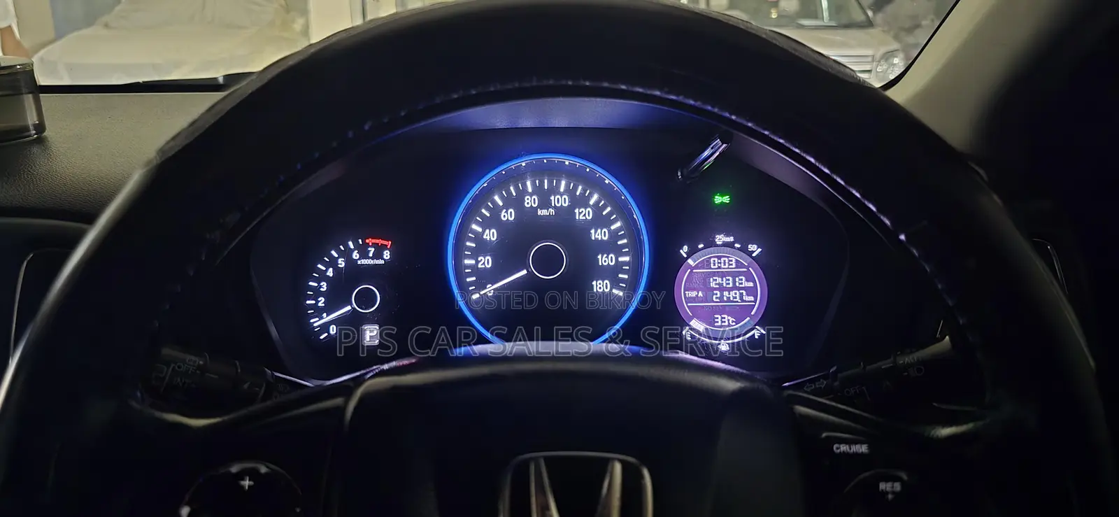 Honda Vezel 2015 Maroon
