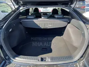 Toyota Prius S TOURING 2021
