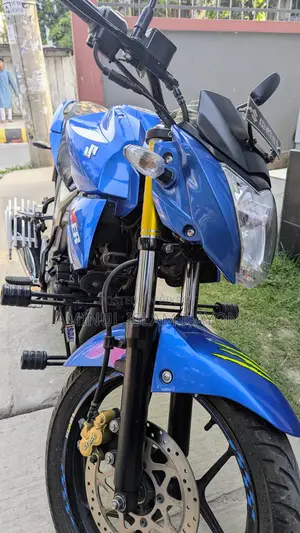 Suzuki Gixxer 2025