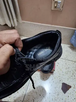 লেদার স্নিকার্স। এক্সপোর্ট কোয়ালিটি। ৪২/৪৩ সাইজ